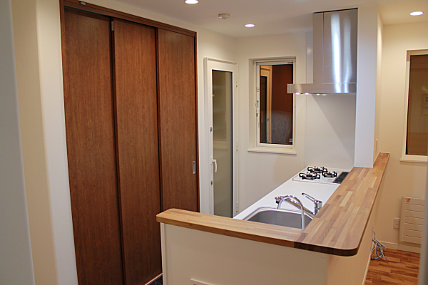 �����Z��@�D�y������@�{�H����@�H�i�Ɂ@�p���g���[